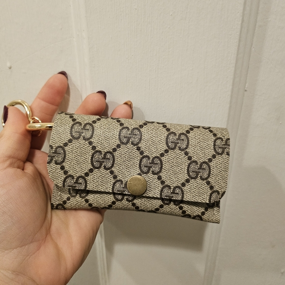 GG Handmade Cardcase Keychain - Picture 2 of 4